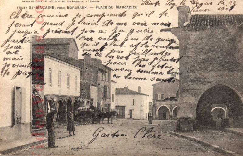 CPA 05 St Macaire Place du Mercadiou