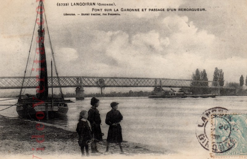 Langoiran Pont sur la Garonne et passage d un remorqueur