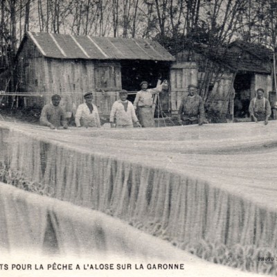Podensac Filets pour la peche    l alose sur la Garonne