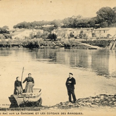 11  7880  saint pierre d aurillac  gironde  passage du bac sur la garonne et les coteaux des arroques