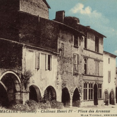 Saint Macaire Chateau Henri IV Place des Arceaux