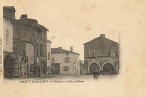 Saint Macaire Place du Marcadieu 04