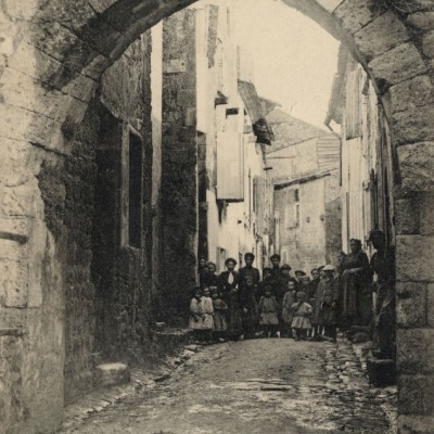 Saint Macaire Porte de Rendesse 01