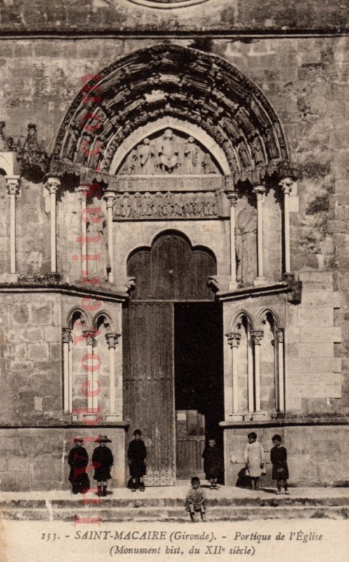 CPA St Macaire Portique de l Eglise