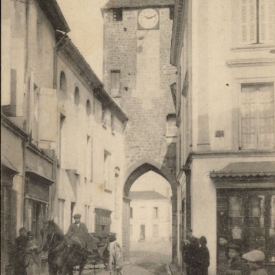 Saint Macaire La Porte de l Horloge 01