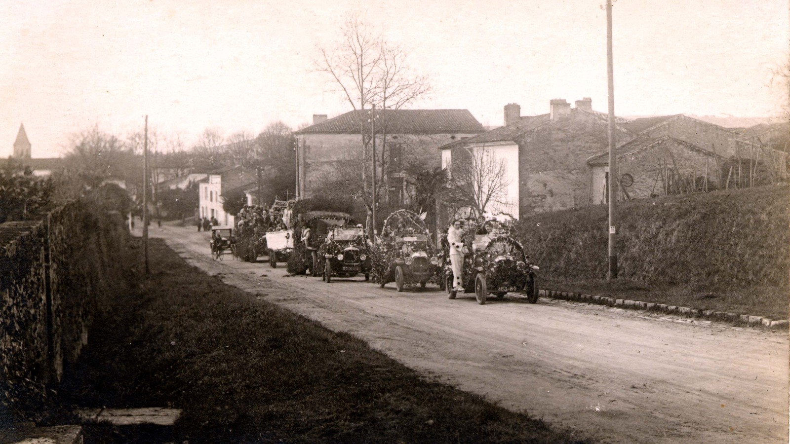 LES CAVALCADES ET CARNAVALS