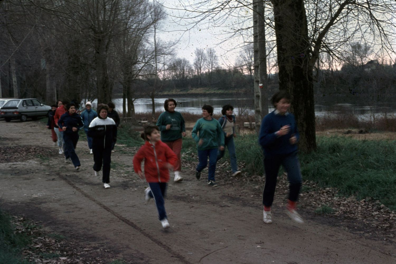 CROSS COUNTRY